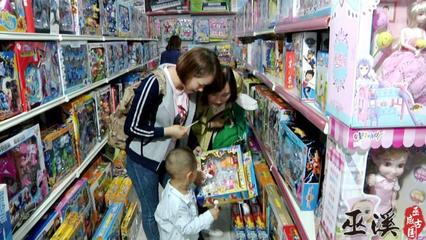 兒童節(jié)催熱'寶貝經(jīng)濟'，玩具市場火熱來襲
